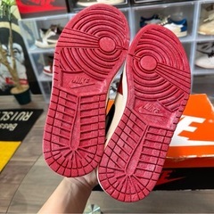 ナイキ エアジョーダン1 ハイ OG "ロスト & ファウンド/シカゴ" 黒タグ付き　新品未使用　国内正規品の画像