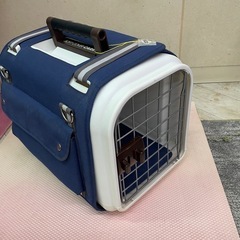 ガレージセール販売品　ペットキャリーバック