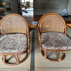 座椅子（籐の工芸品）２脚セット無料で差し上げます