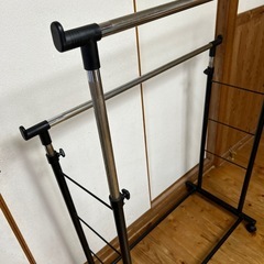 パイプハンガーの画像