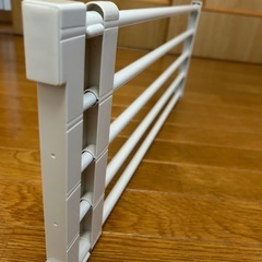 伸縮パイプ棚　の画像