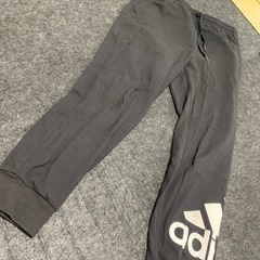 adidas ボトムス　ジャージ　パンツ