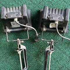 ハロゲンビーム投光器500W2台の画像
