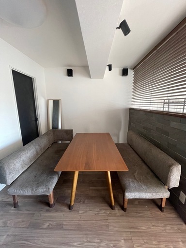 ダイニングテーブル　ソファベンチセット