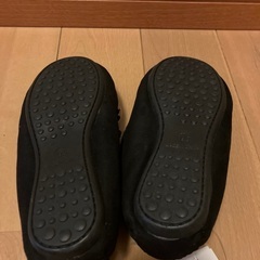 新品タグ付きモコモコモカシンフラットシューズの画像
