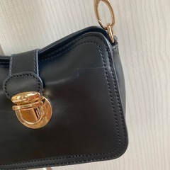 アダムエロペ　ショルダーバッグ　ウェストバッグの画像