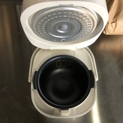 美品 2019年 シャープ 3合炊き 炊飯器 KS-CF05B チェックOKの画像