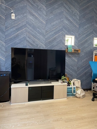 55V薄型大型テレビ
