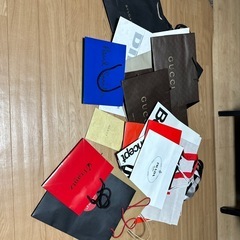 GUCCI BVLGARI PRADA他