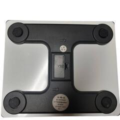 【美品】体重計 薄型 シンプル デジタル コンパクト ヘルスメーター シルバーの画像