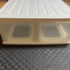 衣装ケースの画像