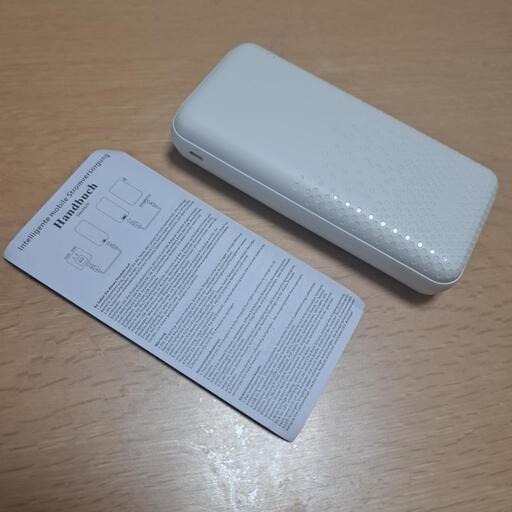 【非常用にも】大容量20,000mAh！モバイルバッテリー 白 非常用充電池　スマホ　ラジオなどに　未使用新品　　バー5\n