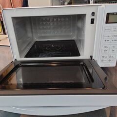 J8222 Haier ハイアール 電子レンジ e angle select ホワイト JM-FH18E2-W 2023年製  クリーニング済み 　【リユースのサカイ柏店】の画像