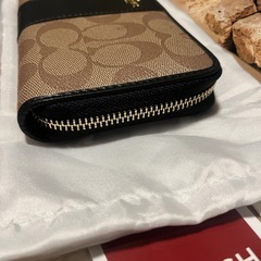COACH コーチ シグネチャー ラウンドファスナー長財布　の画像