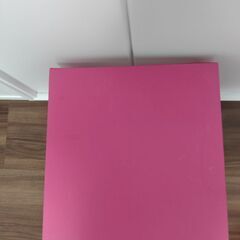 サイドテーブルの画像