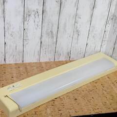 パナソニック 蛍光灯照明器具 キッチン流し元灯 18RM 電気工...