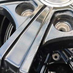 ハイエースホイール＆22年製スタッドレスタイヤ　4本セットの画像