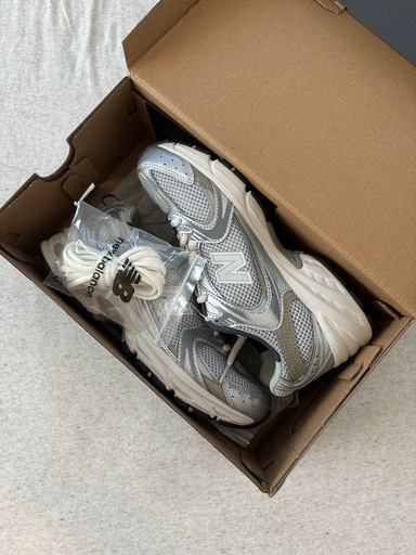 ニューバランス530