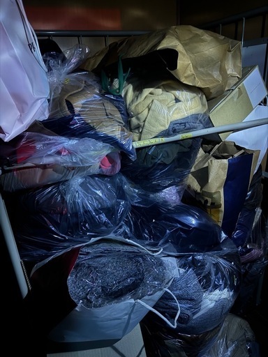 20241010  古着 他　靴、鞄　約20〜30袋