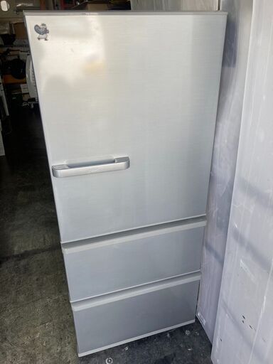 ☆美品￥25,800！【店長おすすめ！】AQUA　272㍑3ドア冷蔵庫　家電　2020年製　AQR-27J(S)型　幅60㎝ｘ奥行66㎝ｘ高さ142㎝　【BJ052】