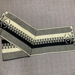 CHANELのマフラーの画像