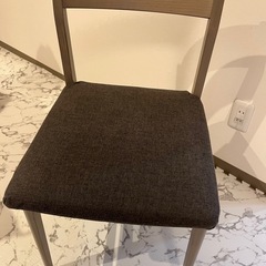 カリモク　ダイニングチェア2脚＆ベンチセットの画像