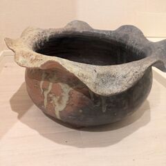 鉢　メダカ鉢にも使えます。
