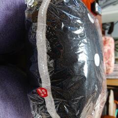 西武おかいものくまのクッションの画像