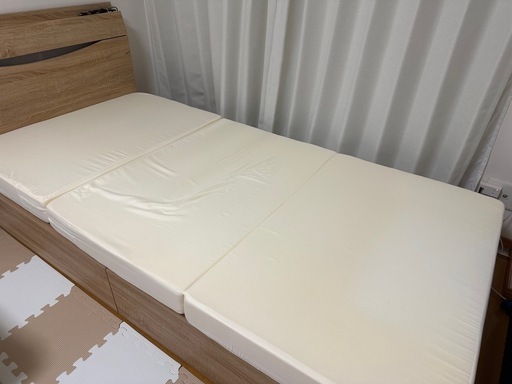 ニトリ 3つ折り高反発マットレス厚さ10センチ