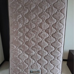 セミダブル　マットレス　Sealy あげます！の画像