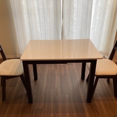 ダイニングテーブル&回転椅子セット