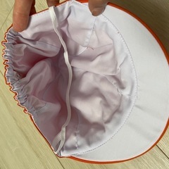 『新品未使用』赤白帽子の画像