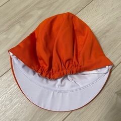 『新品未使用』赤白帽子の画像