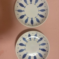 コップ、お皿などの画像