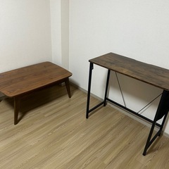 デスク、テーブル
