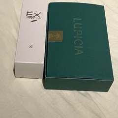 【【期間限定】】贈り物に最適。何やら高級そうな箱の画像