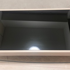 テーブル