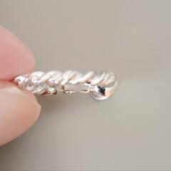 ヴィンテージ アンティーク エイボン フープ イヤリングの画像