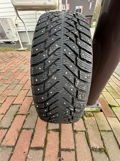【値下げ】スパイクタイヤ　リンロン　215/60R16 2023年製  BSバルミナホイール
