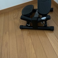  足踏みマシンの画像