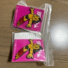 鉄腕アトム　ピンバッジ　2個セットの画像
