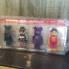 マクドナルド　ベアブリック
