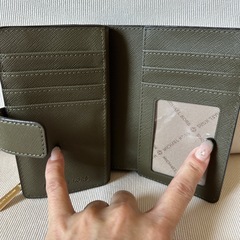 最終お値下げ♡美品♡マイケルコース 二つ折り財布の画像