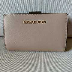 最終お値下げ♡美品♡マイケルコース 二つ折り財布の画像