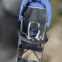 katoji 軽量ベビーカー かるいdeちゅ メッシュ 自立スタンド付の画像