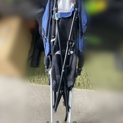 katoji 軽量ベビーカー かるいdeちゅ メッシュ 自立スタンド付の画像