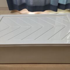 ☆破損なし美品☆引き出し衣装ケース☆収納ボックス☆押し入れ/クローゼット☆ホワイト&クリア☆奥行60cm☆積み重ね可能☆①の画像