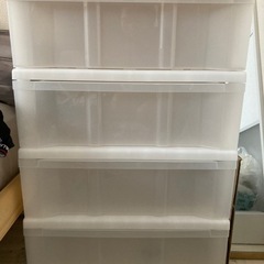 衣装ケース、引き出し