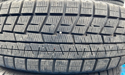 YOKOHAMA 195/65R15 23年製　スタッドレスタイヤ