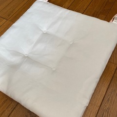 マイメロとクロミの座布団の画像